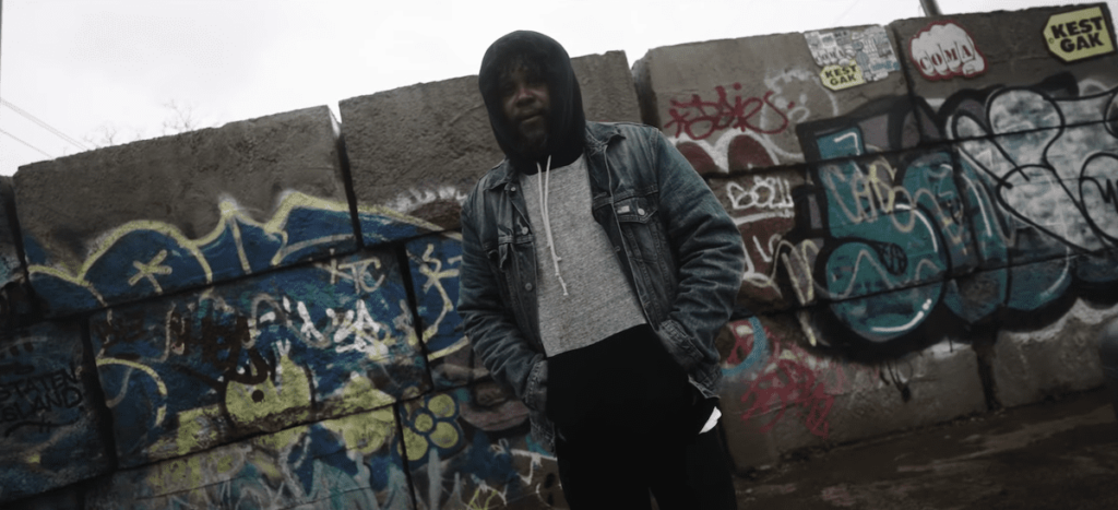 Squeegie O von Staten Island schließt sich für „No Time“-Video mit g-man zusammen